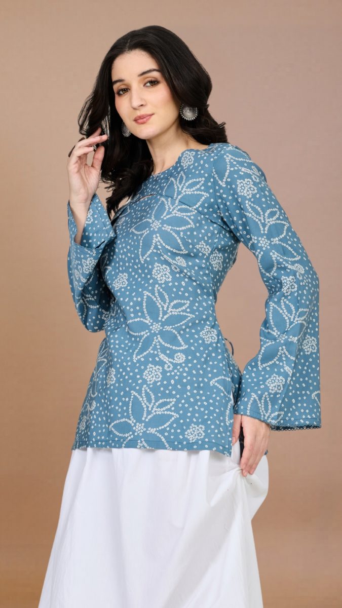 Blue bandhani-printed trendy detachable sleeve kurti design